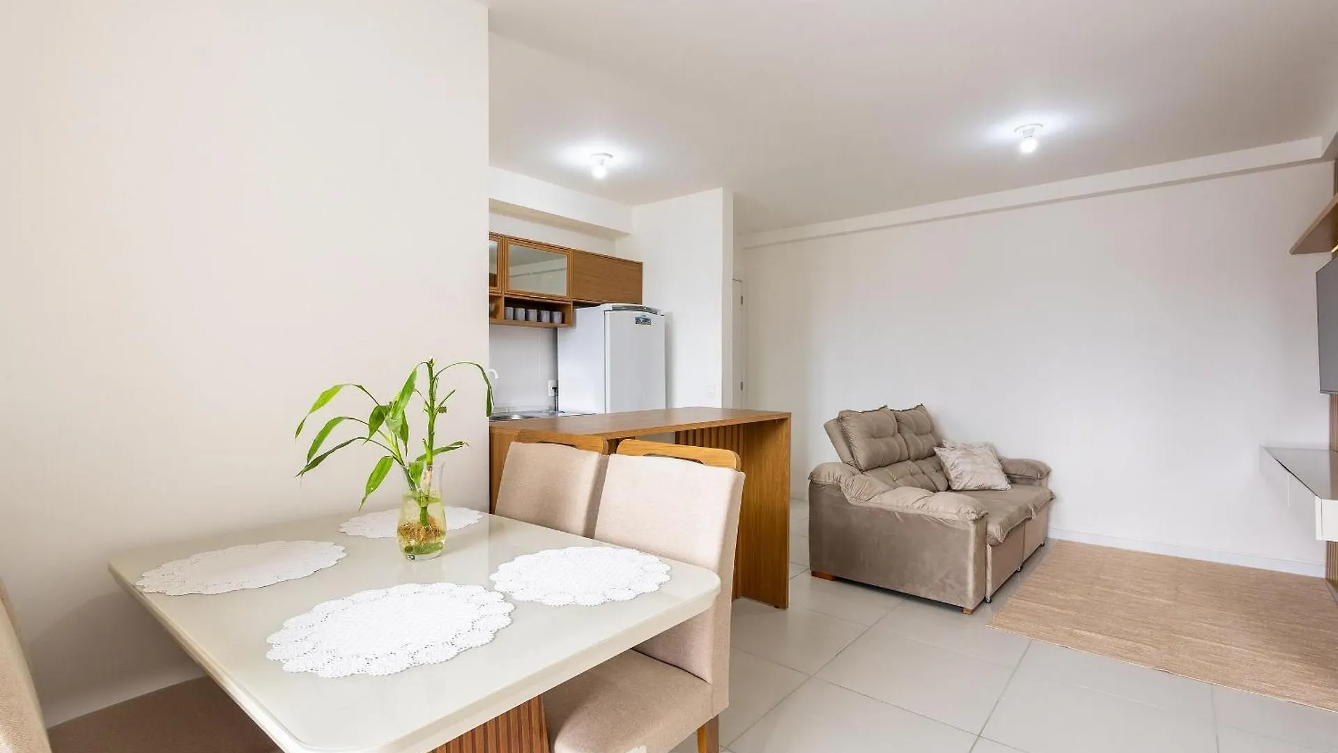 Apartment Mcb - Apartamentos Com Piscina Prox. Da Praia Picarras Brazil