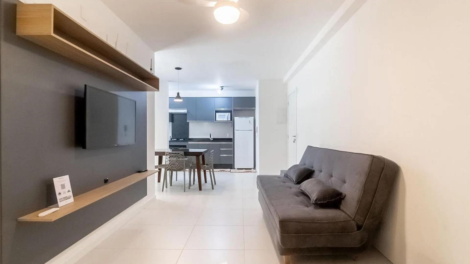 Mcb - Apartamentos Com Piscina Prox. Da Praia Piçarras Apartman