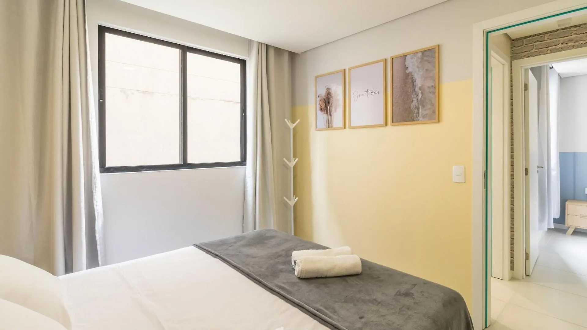 Apartman Mcb - Apartamentos Com Piscina Prox. Da Praia Piçarras Brazília
