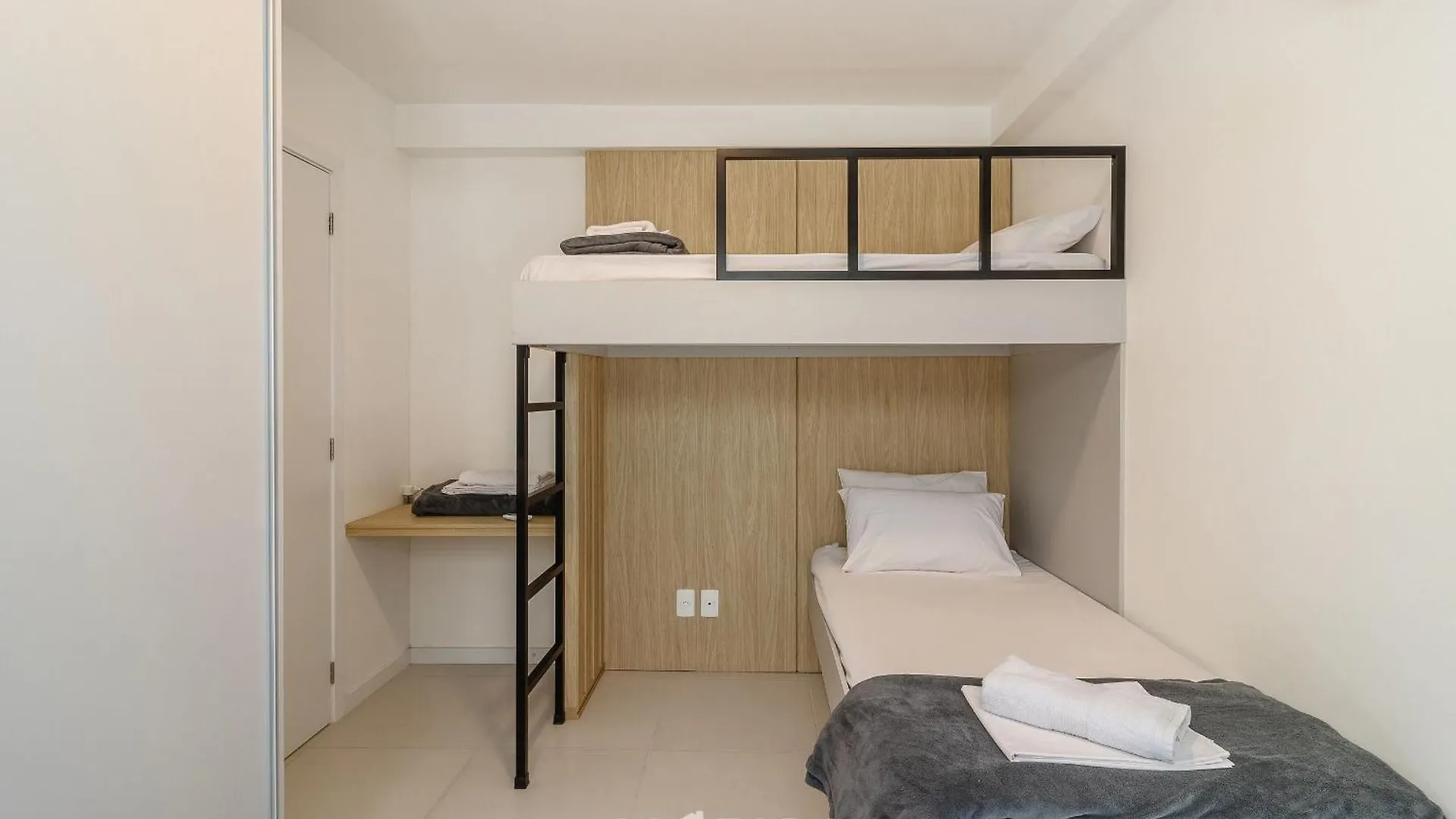 Mcb - Apartamentos Com Piscina Prox. Da Praia Piçarras