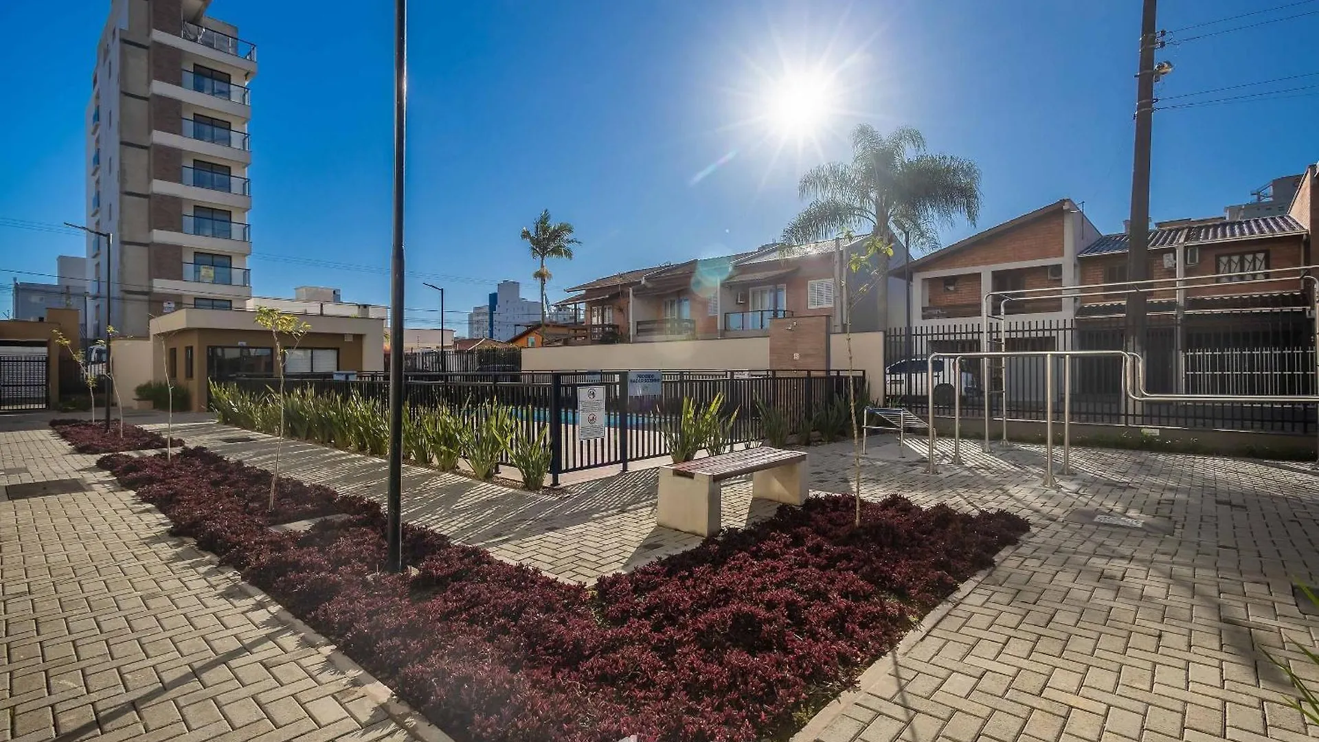 Mcb - Apartamentos Com Piscina Prox. Da Praia Piçarras 0*,  Brazília