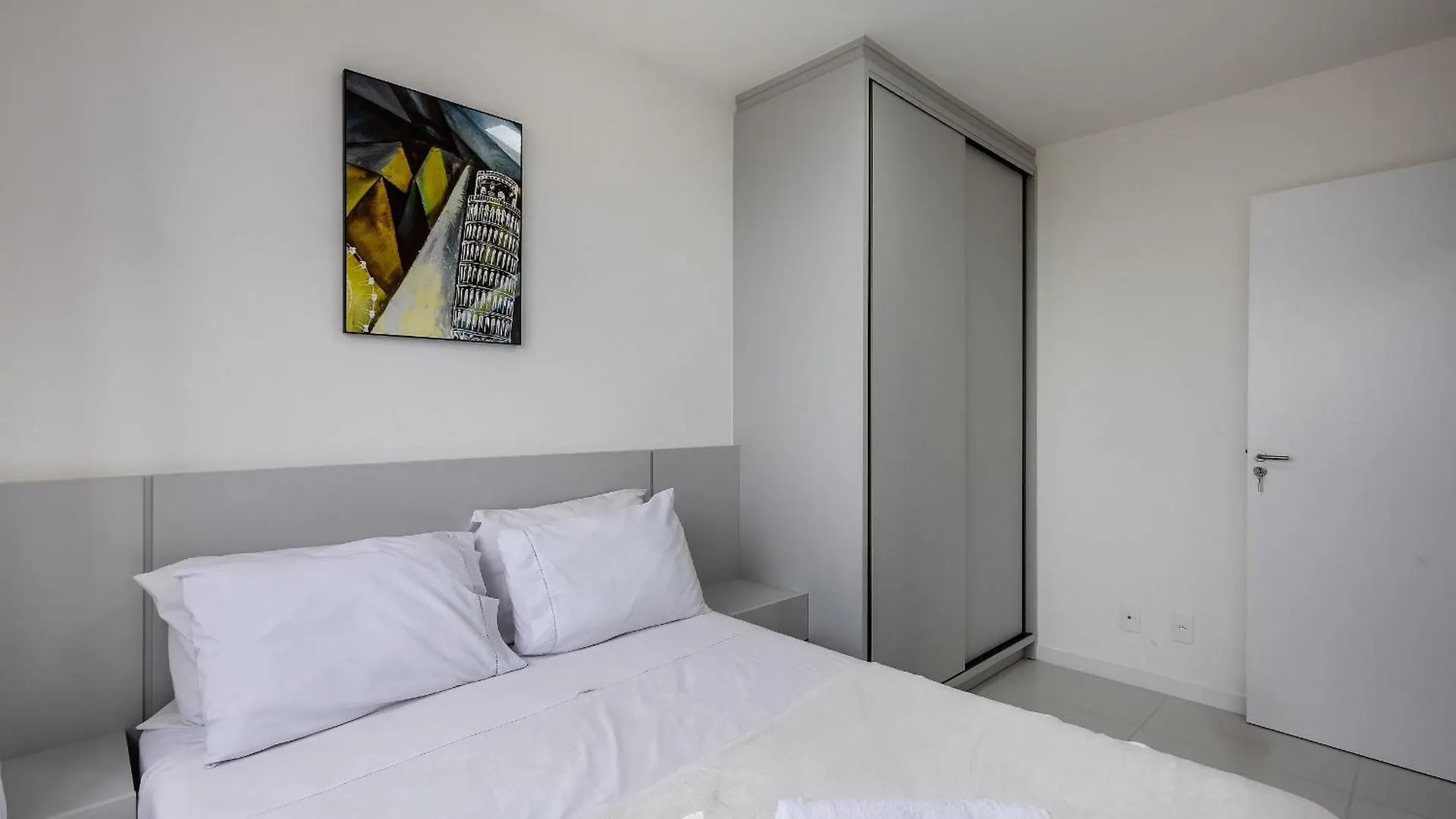 Apartman Mcb - Apartamentos Com Piscina Prox. Da Praia Piçarras